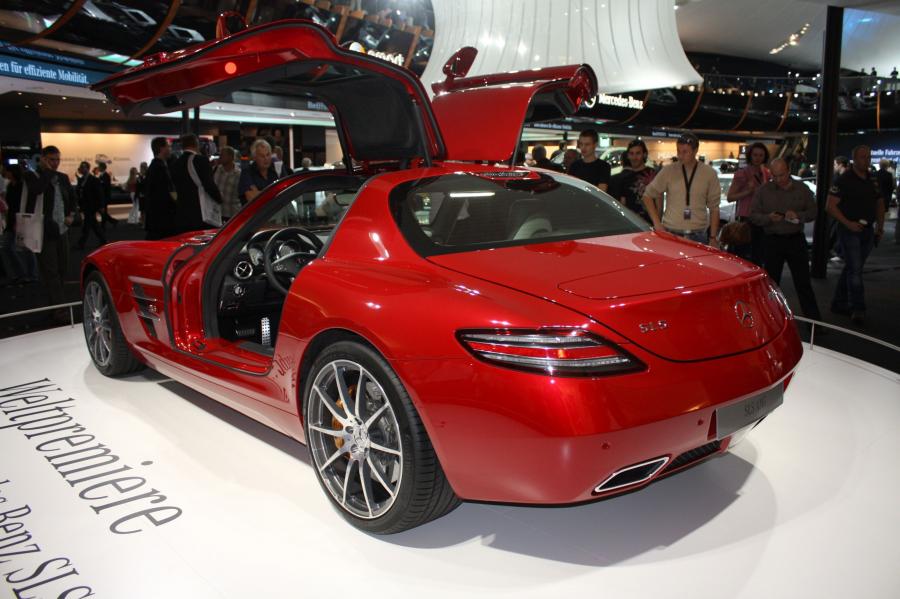  Mercedes-Benz SLS AMG 2010 года  (фото 92 из 526)